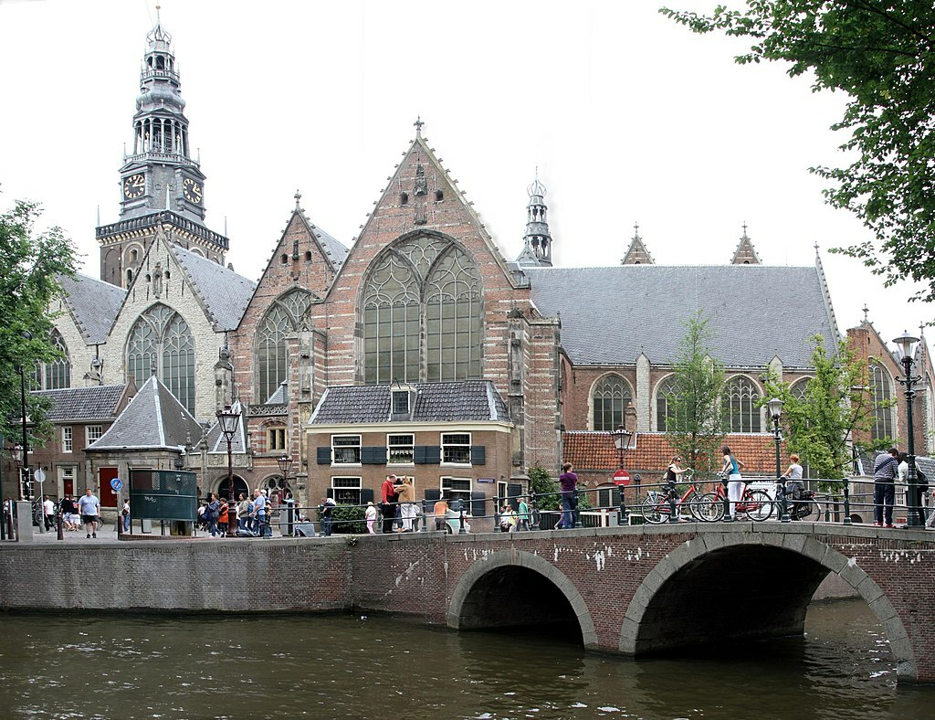 Amsterdam 508 Oude Kerk 2010 gje