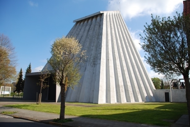 Kerk buiten